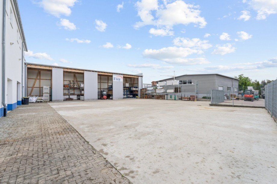 Ansicht3 Lager Trossingen