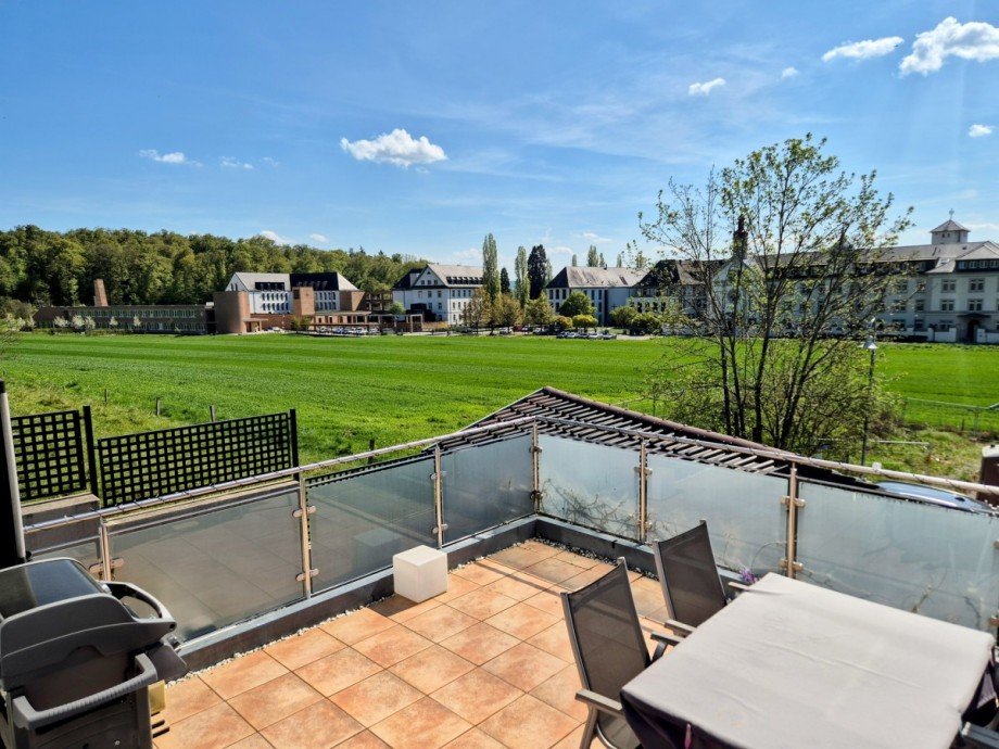 Blick vom Balkon Souterrainwohnung Hegne