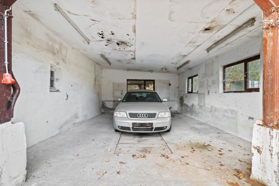 Innenansicht Garage Lager M�hlingen