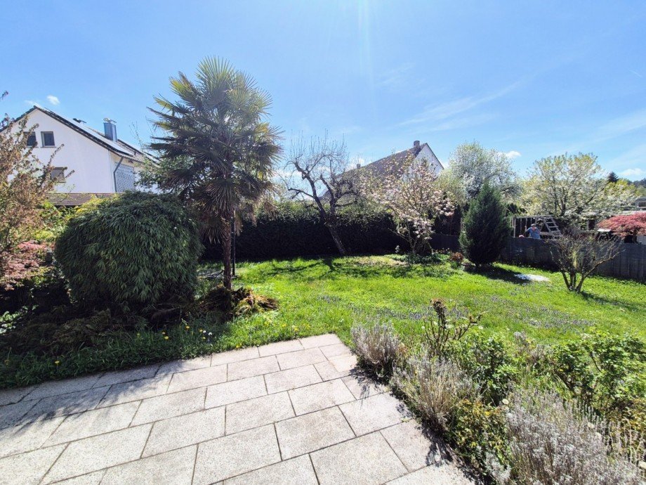 Blick in den Garten Etagenwohnung Konstanz-Dettingen