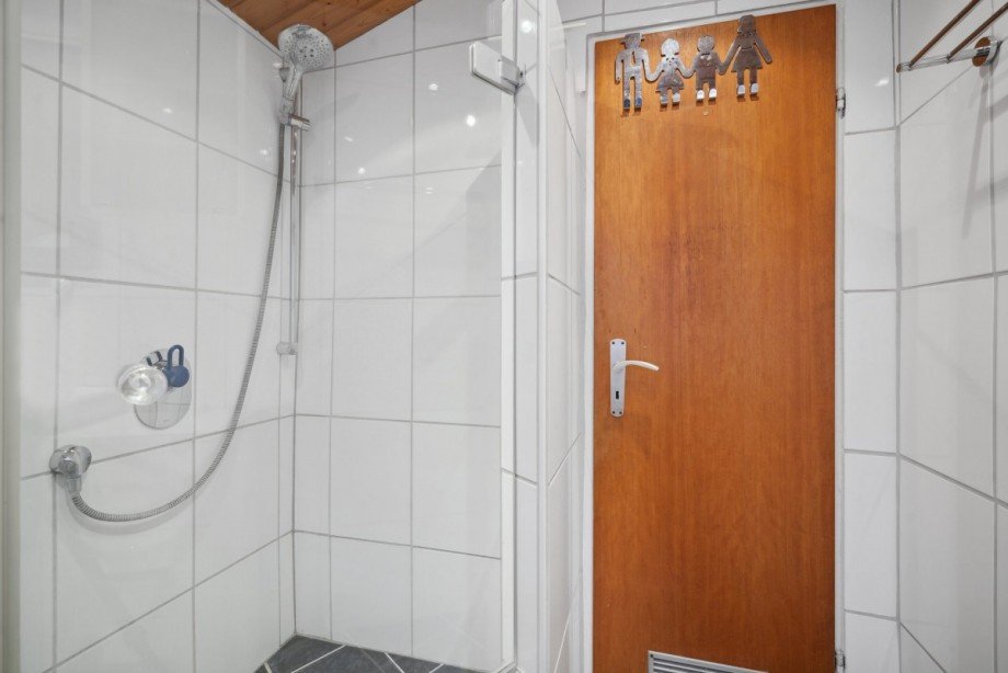 Bad2 Doppelhaush�lfte Gottmadingen