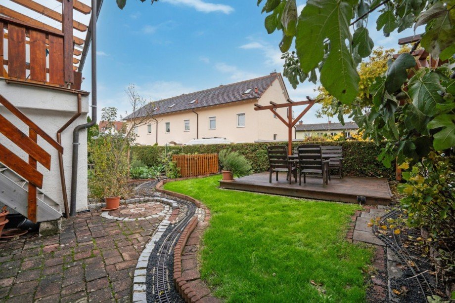 Garten1 Doppelhaush�lfte Gottmadingen