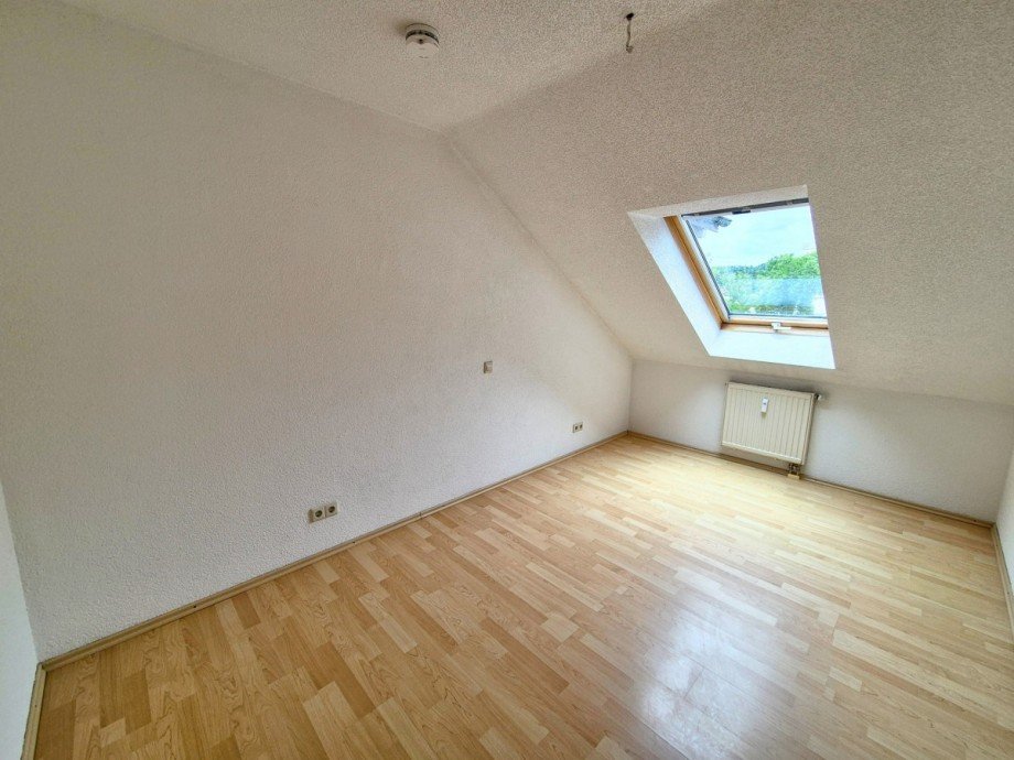 Schlafzimmer 1 Dachgeschosswohnung Randegg